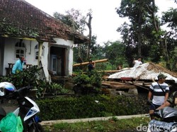 Angin Kencang Terjang Pasuruan, 10 Rumah Warga Rusak