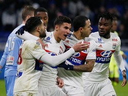 Berikutnya ada klub Prancis Lyon. Total 44 gol sudah dibuat Nabil Fekir, Mariano Diaz, dan Memphis Depay dengan rincian 18 gol, 15 gol, dan 11 gol secara berurutan. (Foto: Robert Pratta/Reuters)