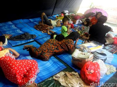 Suasana Pengungsian Warga Kampung Arus