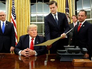 Dituduh KDRT oleh 2 Mantan Istri, Pejabat Gedung Putih Mundur