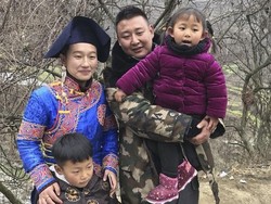 Bocah Kelas 1 SD Tak Akui Ayahnya di Daftar Keluarga, Alasannya Bikin Haru