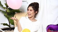 Gaya Ceria Vanesha Prescilla Celeb of The Month Bulan Ini