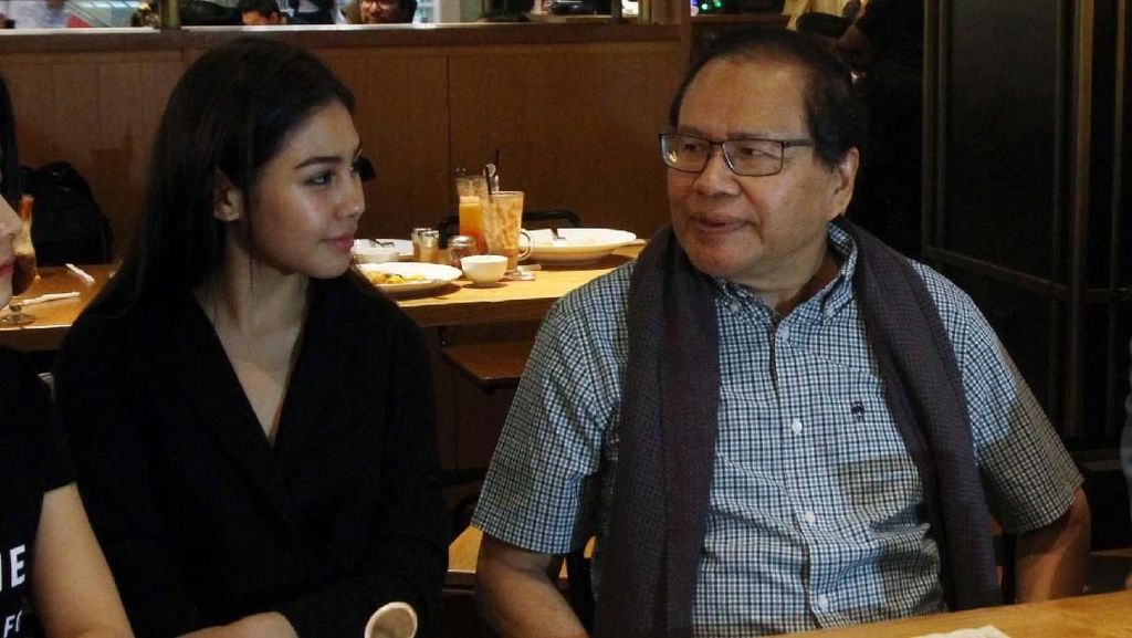 Kala Rizal Ramli Ngobrol dengan Milea Dilan