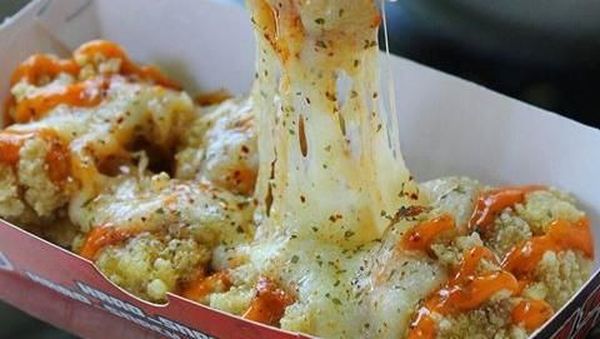 10 Jajanan Berlelehan Keju Mozzarella yang Mulur dan Bikin Ngiler