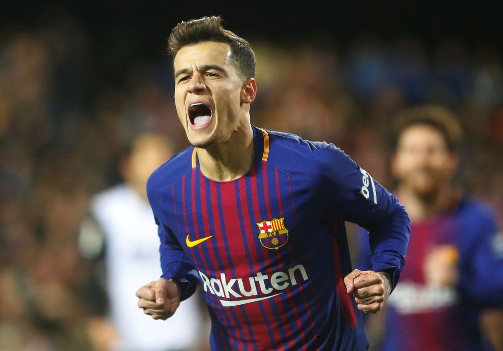 Soccer Football - Spanish King's Cup Semi Final Second Leg - Valencia vs FC Barcelona - Mestalla, Valencia, Spain - February 8, 2018   Barcelona's Philippe Coutinho celebrates scoring their first goal    REUTERS/Heino Kalis