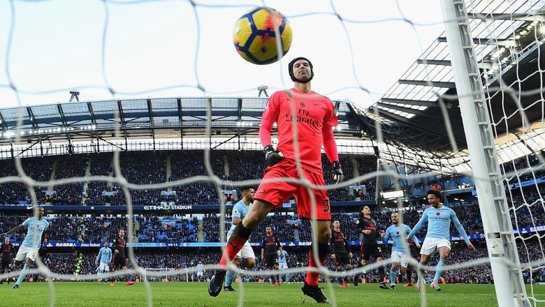Buruknya Hasil Tandang Arsenal Lawan Tim-tim Lima Besar Buruknya Hasil Tandang Arsenal Lawan Tim-tim Lima Besar