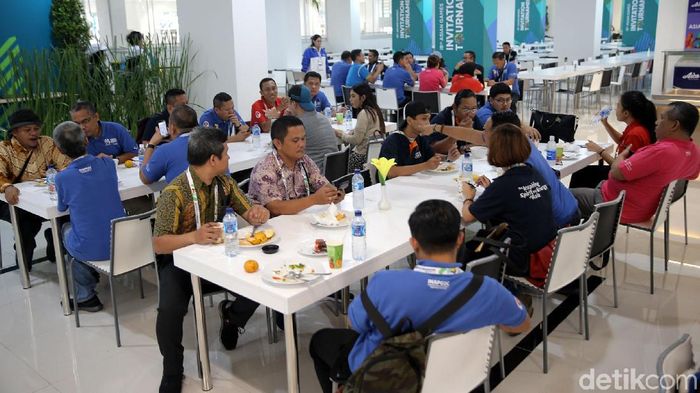 ilustrasi ruang makan di wisma atlet Kemayoran (Agung Pambudhy/detikSport)