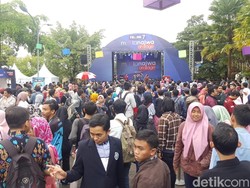 Antrean Mengular, Tukar Tiket Mata Najwa di Malang