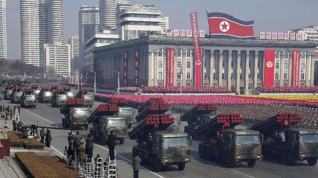 Parade militer Korea Utara