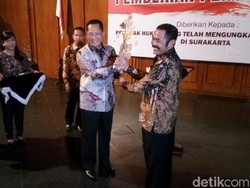 Kado Pertama Komjen Buwas di Akhir Masa Jabatan