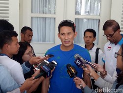 Sandi: Kalau Bu Susi Renang Sama Hiu Tutul,  Saya Sama Ikan Pari