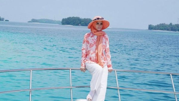 Foto: Intip Liburannya Angel Lelga yang Lagi Berbahagia