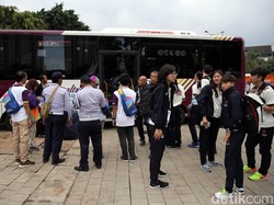 Timnas Voli Habiskan Waktu 2 Jam dari Kemayoran ke Tennis Indoor