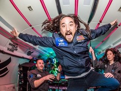 Klub Langit Gelar Pesta Tanpa Gravitasi Pertama di Bumi