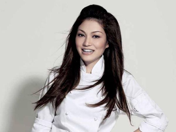 Foto: 10 Pesona Karen Carlotta, Chef Cantik yang Punya Tiga Anak