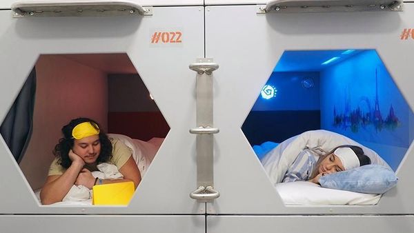 Foto: Beginilah Bentuk Hotel Kapsul Pertama di Inggris