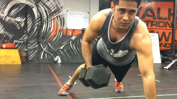 Potret Koki Ganteng Jose Sarasola, Pacar Miyabi yang Bertubuh Atletis