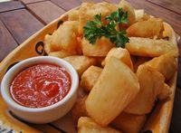 Lagi di Rumah? Yuk, Bikin Singkong Goreng Merekah dengan 4 Cara Ini