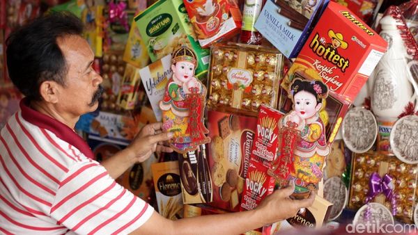 Menjelang Imlek, Toko Parcel Kebanjiran Pesanan