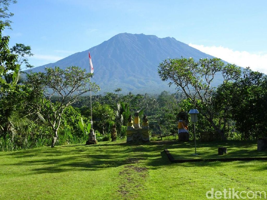 Status Gunung Agung Bali Turun Jadi Siaga, Bali Aman