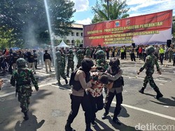 1.000 Personel Gelar Simulasi Pengamanan Pilkada di Bandung