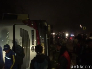 Gambaran Kecelakaan Bus di Tanjakan Emen Versi Polisi dan Dishub