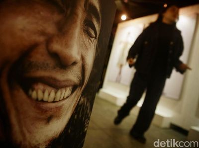 Hampir Photograph[er] dari Enam Fotografer Muda IKJ