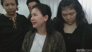 Air Mata Keluarga di Rumah Duka Advent Bangun