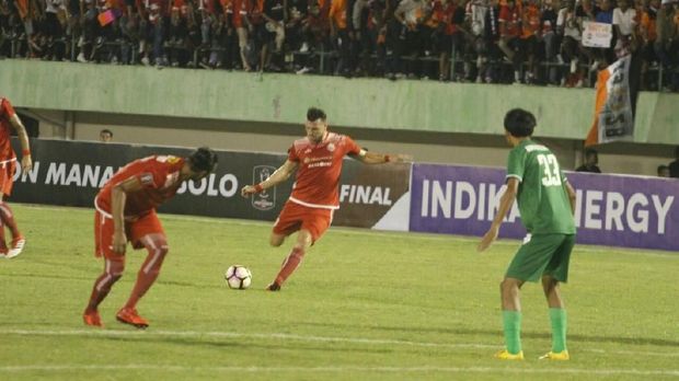 Persija Jakarta lebih banyak mendapatkan tekanan dari PSMS di babak kedua.