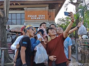 Liburan ke Bali, 8 Tempat Oleh-Oleh Murah Ini Harus Dikunjungi Liburan ke Bali, 8 Tempat Oleh-Oleh Murah Ini Harus Dikunjungi