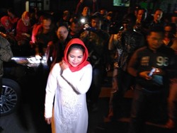 Safari ke Kediri, Puti Bermalam di Rumah Warga