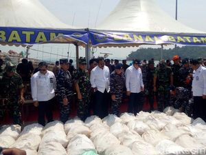 Penampakan Sabu 1 Ton yang Diangkut Kapal Sunrise Glory