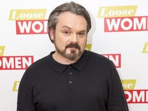 Dulu Tenar, Eks Member S Club 7 Ini Kini Tak Sanggup Beli Baju