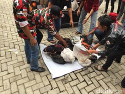 Barang Milik Korban Bus Maut Tanjakan Emen Tiba di Crisis Center