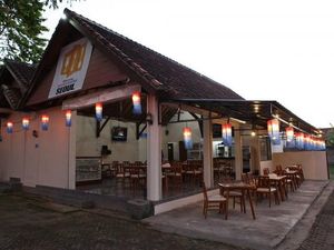 Warung Serba Korea di Bali, Bisa Foto-foto Seru Pakai Hanbok