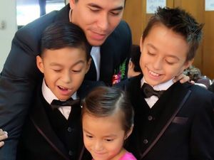 Begini Nih Keseharian Darius Sinathrya Bersama Anak-anaknya Begini Nih Keseharian Darius Sinathrya Bersama Anak-anaknya