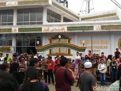 Jenazah Korban Bus Maut akan Disalatkan di Masjid Nurul Iman Ciputat