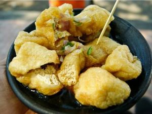 Ke Cirebon Nggak Lengkap Kalau Belum Jajan Tahu Gejrot