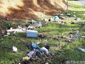 Potret Barang Milik Korban Bus Maut di Tanjakan Emen