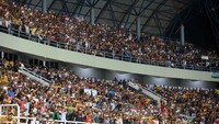 Ribuan penonton yang sudah memadati Stadion Jakabaring itu pun harus puas dengan skor kacamata. Hingga peluit akhir berbunyi, Pertandingan antara Sriwijaya FC melawan Bali United itu tetap berakhir imbang 0-0. Foto: dok. Piala Presiden 2018