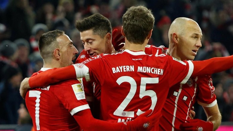 Dari Depan TV, Heynckes Kirim Ucapan Selamat ke Bayern Dari Depan TV, Heynckes Kirim Ucapan Selamat ke Bayern