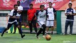 Indra Sjafri dan Anton Blackwood Latih Tim AIA Indonesia
