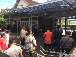 Penyerangan Gereja St Lidwina, 5 Orang Luka