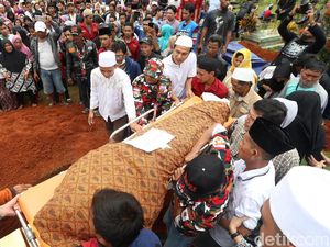 Pupus Niat Wisata Saat Puluhan Orang Tewas di Tanjakan Emen Subang Pupus Niat Wisata Saat Puluhan Orang Tewas di Tanjakan Emen Subang
