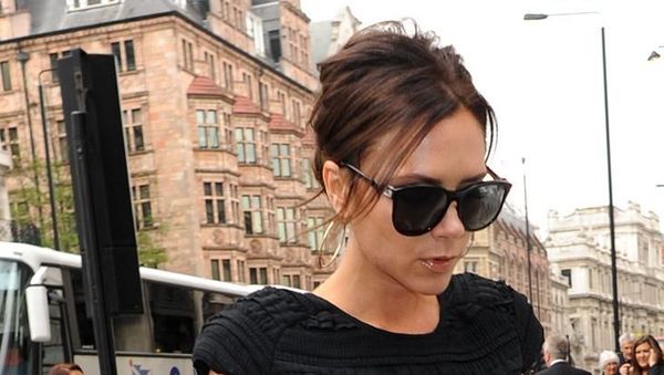 13 Wanita Ini Punya Tas Seharga Rumah, Angel Lelga hingga Victoria Beckham