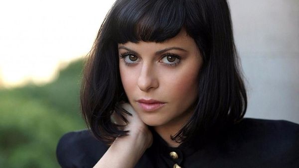 Punya Kelebihan Cantik dan Seksi, 10 Wanita Ini Tenyata CEO Perusahaan Besar