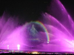 Weekend Ini, Nikmati Air Mancur Menari Monas yang Keren