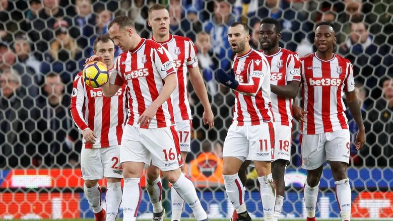 Rebutan Penalti, Jese Kesal Sekali Rebutan Penalti, Jese Kesal Sekali