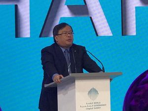 Kepala Bappenas: Orang Lebih Care Rokok Daripada Punya Rumah