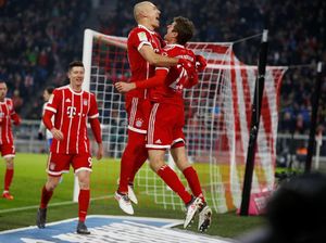 Bayern Atasi Schalke 2-1